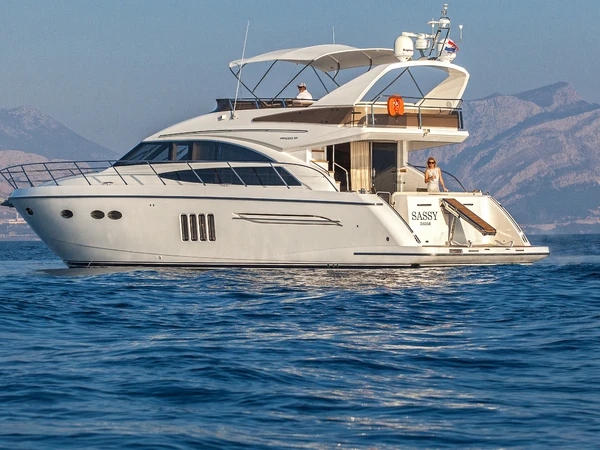 Princess Princess 62 Fly in Podstrana on SamBoat