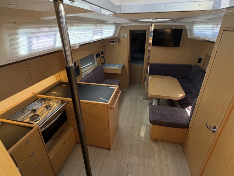 Bavaria Bavaria C38 charter bareboat or captained in  Punat