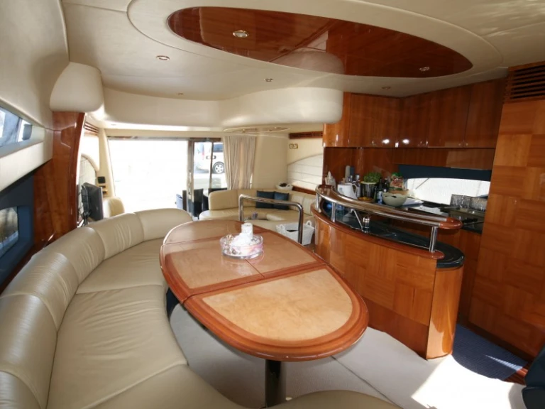 Boat rental Princess Princess 62 Fly in Podstrana on Samboat