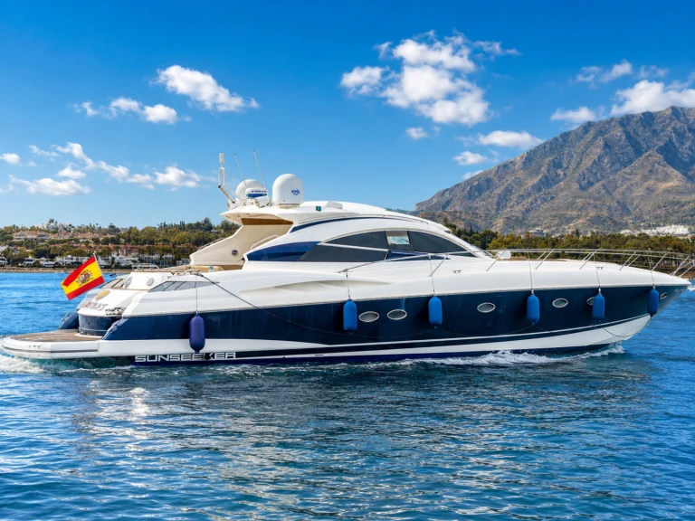 Luxury Yacht rental in Marbella - Sunseeker Predator 61