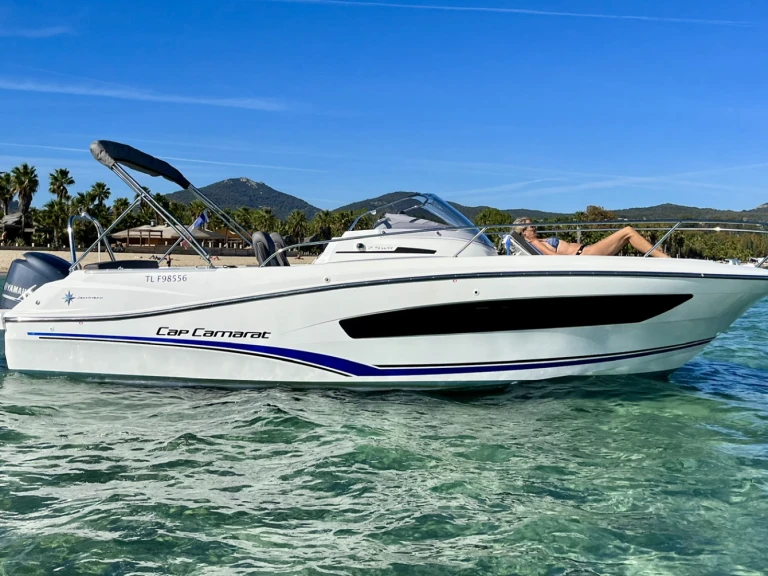 Jeanneau Cap Camarat 7.5 WA Serie 2 in Port Cogolin on SamBoat