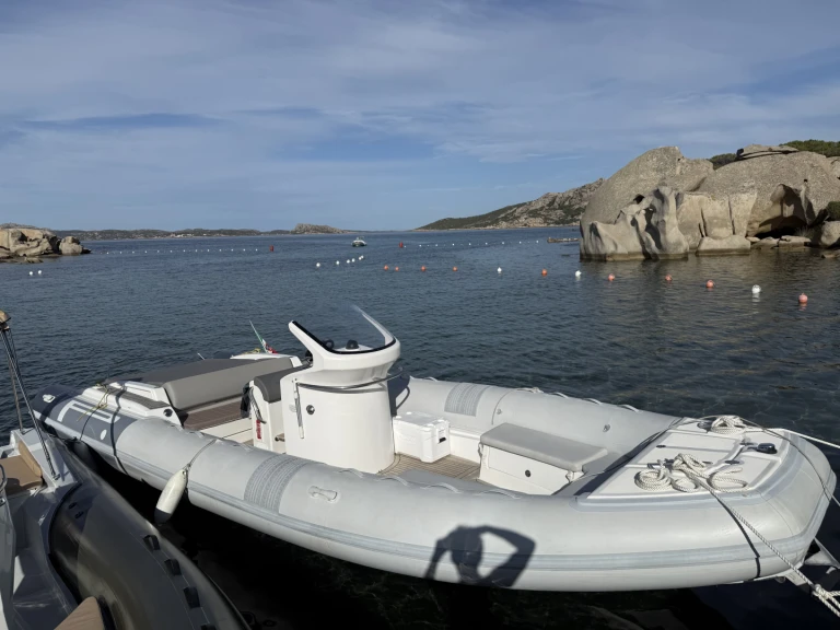 RIB rental in Porto Turistico Palau - Pirelli P880 sport