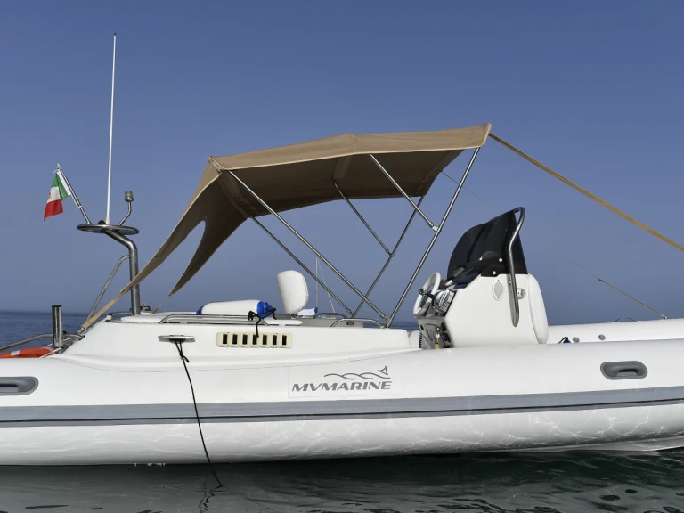 Bareboat Rental RIB Motonautica-Vesuviana with a boat licence