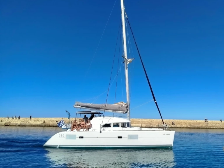 Yacht charter Chania cheap Lagoon 380