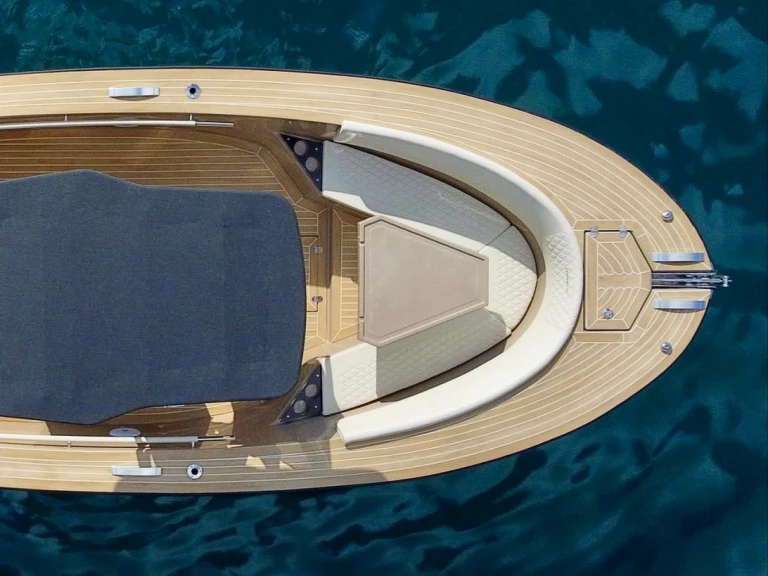 Bareboat Rental Motorboat Lilybaeum with a boat licence