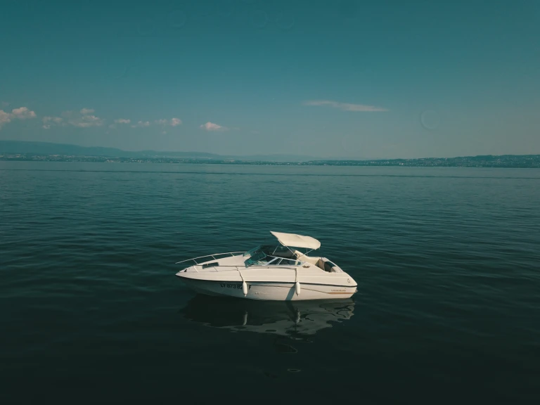 Crownline Crownline 210 CCR in Évian-les-Bains on SamBoat