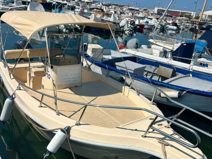 fratelli longo  Lady charter bareboat or captained in  Santa Maria di Leuca