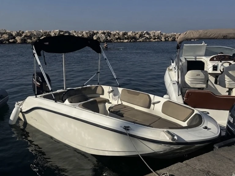 Quicksilver 475 Axess charter bareboat or captained in  Marseille