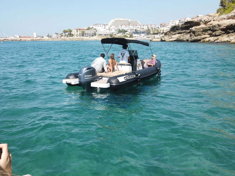 Yacht charter Port de Sitges Aiguadolç cheap Fun 650