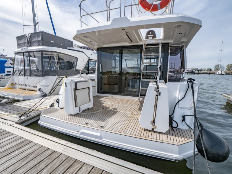 Bénéteau Swift Trawler 35 in Kröslin on SamBoat