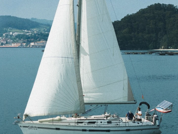 Rent a Jeanneau Sun Odyssey 42 Combarro