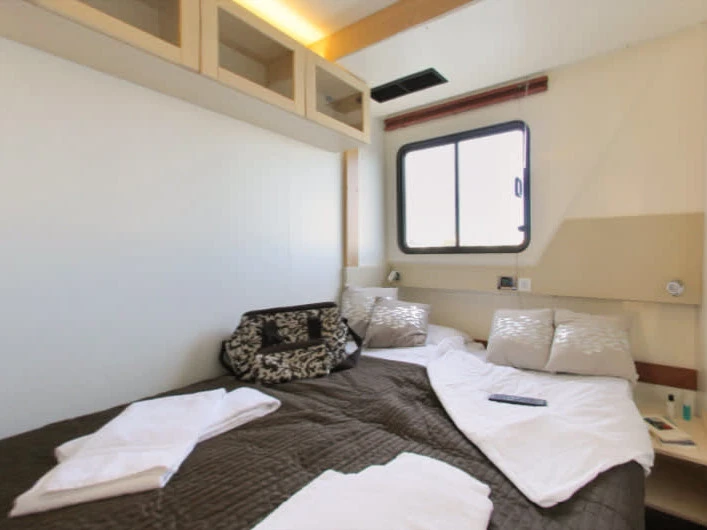 Motorboat rental in Trèbes - Le Boat Vision 4