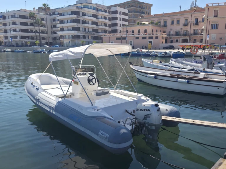 RIB rental in Siracusa - Sacs Sacs S 565