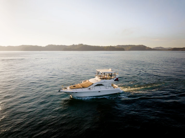 Yacht charter Bahía Culebra cheap custom