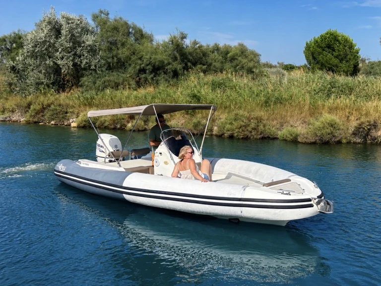 Altamarea Wave 24 charter bareboat or captained in  Carnon-Plage