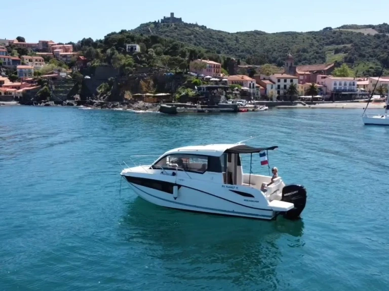 Boat rental Quicksilver Activ 755 Weekend in Saint-Cyprien on Samboat