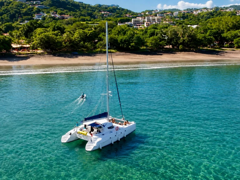 Yacht charter Bahía Culebra cheap custom