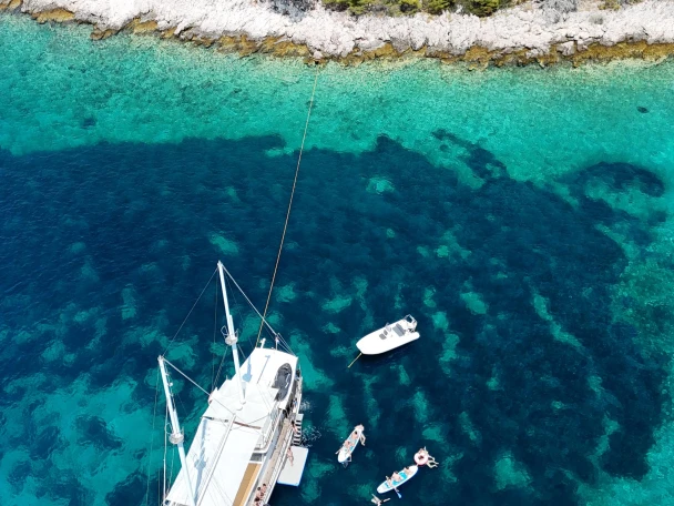 Sailboat rental in Split - Traditional 82