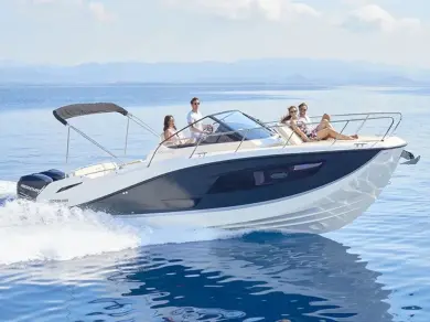 Rent a Quicksilver Activ 875 Sundeck Marseille