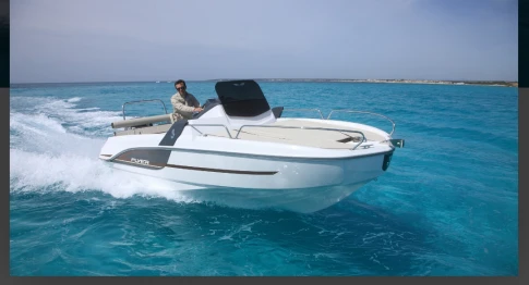 Motorboat for rent Marseille at the best price