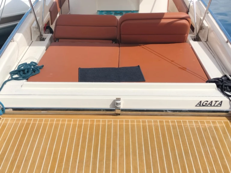 Motorboat rental in Viareggio - Supermarine  Iguana 36