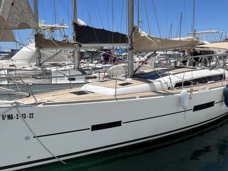 Rent a Dufour Dufour 410 Grand Large Puerto Banús