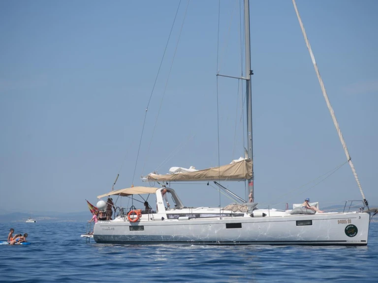 Sailboat rental in Puerto Banús - Bénéteau Oceanis 48