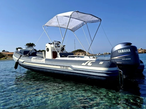 Yacht charter Hyères cheap Clubman 22