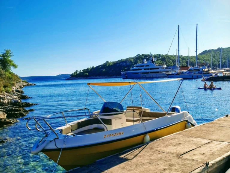Rent a Marinello Eden 18 Hvar