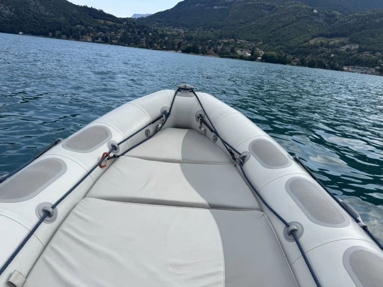 Boat rental Valiant Valiant Vg 520 in Doussard on Samboat