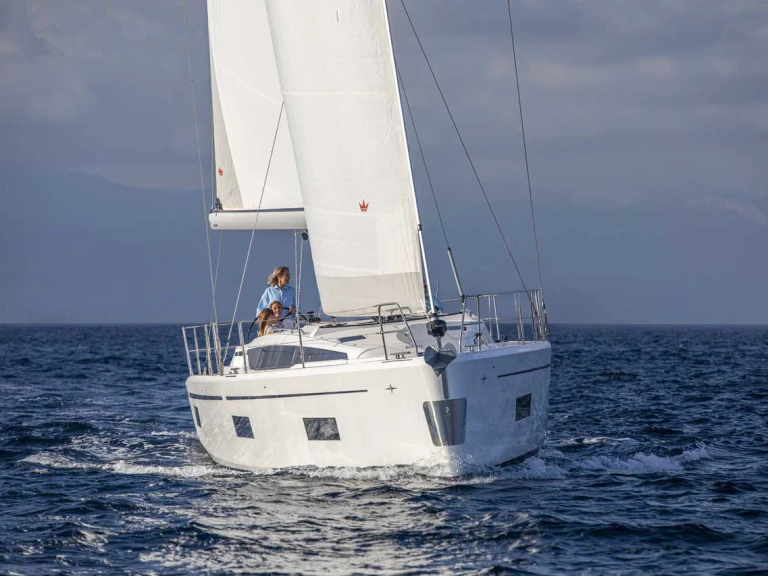Yacht charter Murter-Kornati cheap Bavaria C42