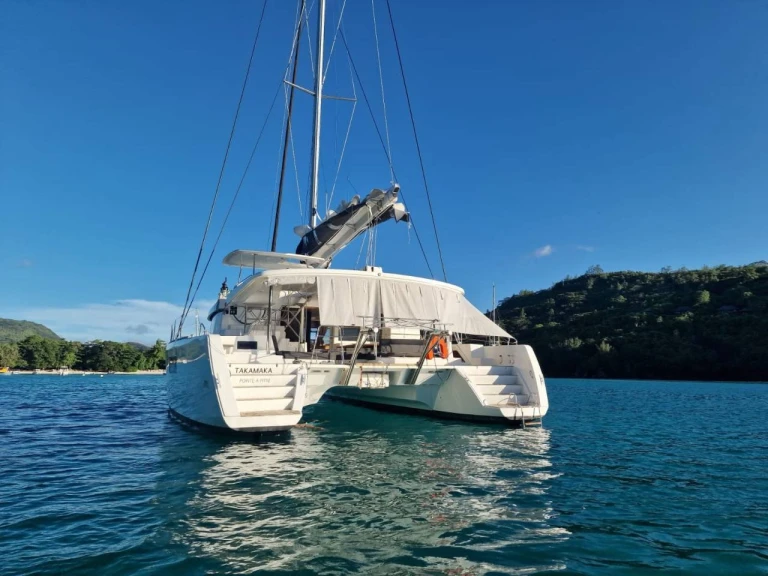 Yacht charter Bonifacio cheap Lagoon 52