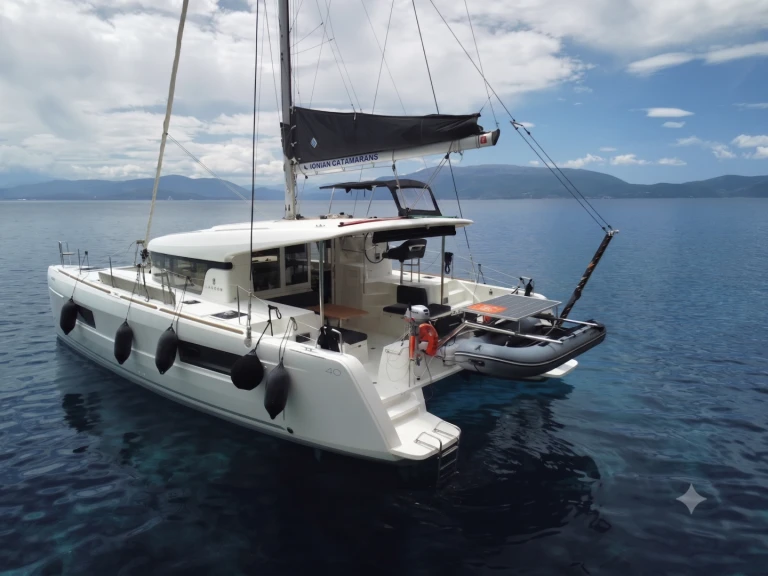 Catamaran for rent Lefkáda at the best price