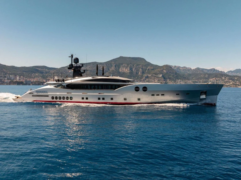 Luxury Yacht for rent San Remo at the best price