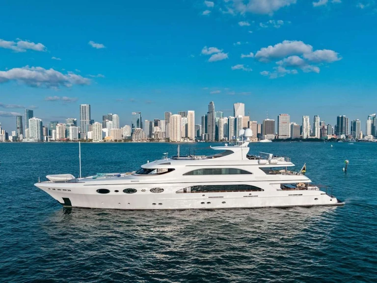 Bareboat Rental Luxury Yacht Trinity with a boat licence