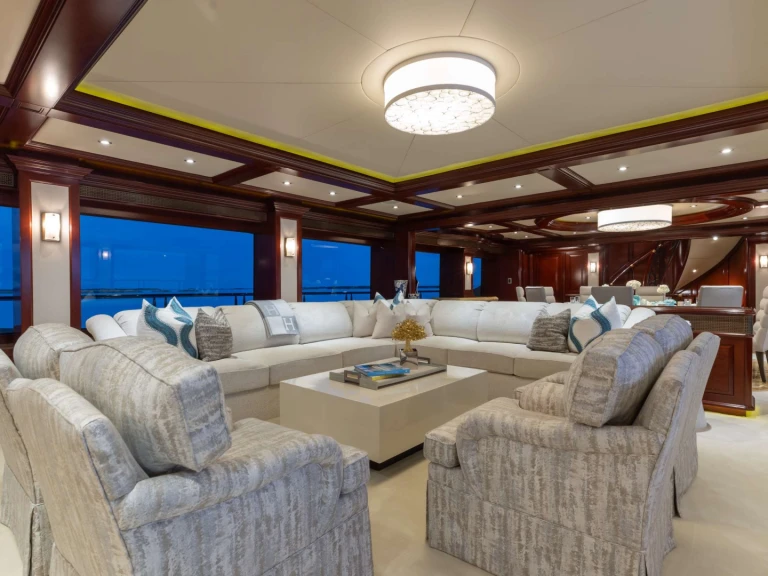 Luxury Yacht rental in Bahamas - Trinity TCB
