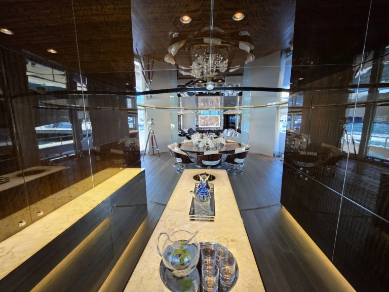 Yacht charter Nassau cheap KNIGHT