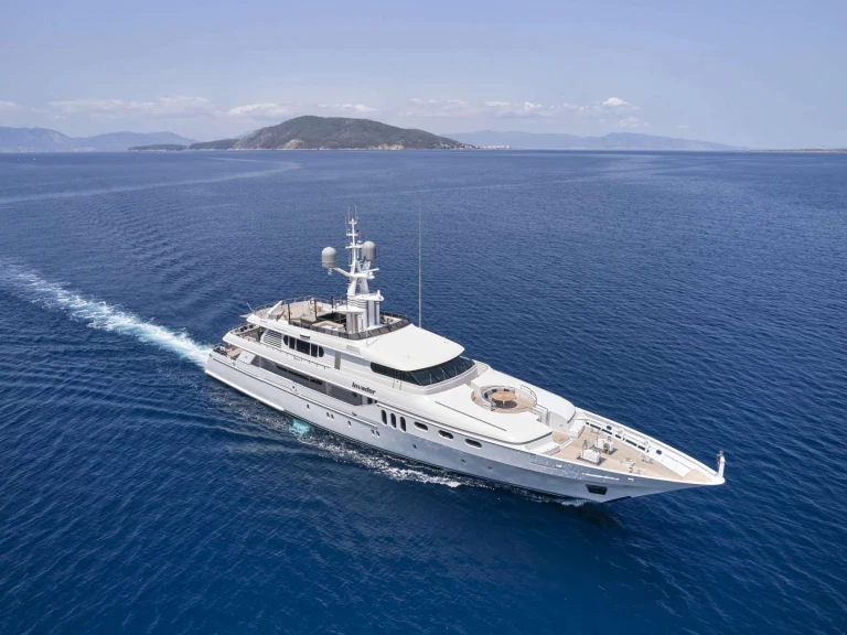 Luxury Yacht for rent Athens at the best price