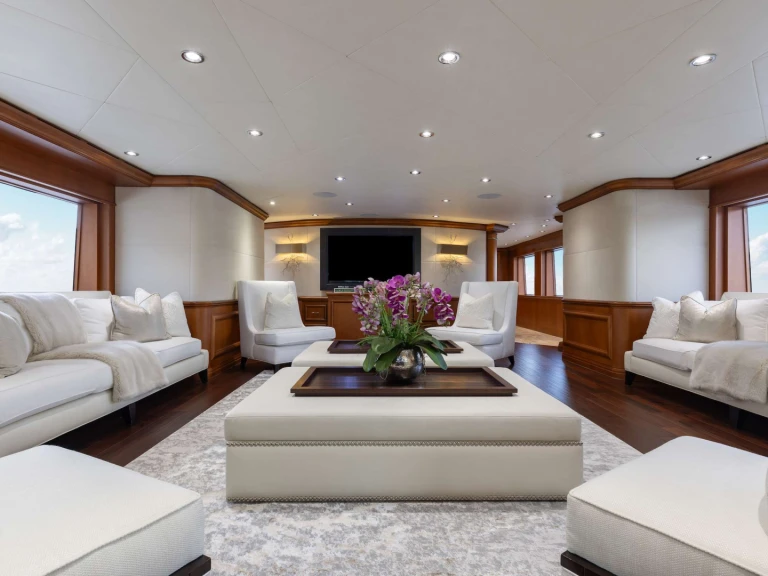 Rent a Intermarine Savannah M3 Annapolis