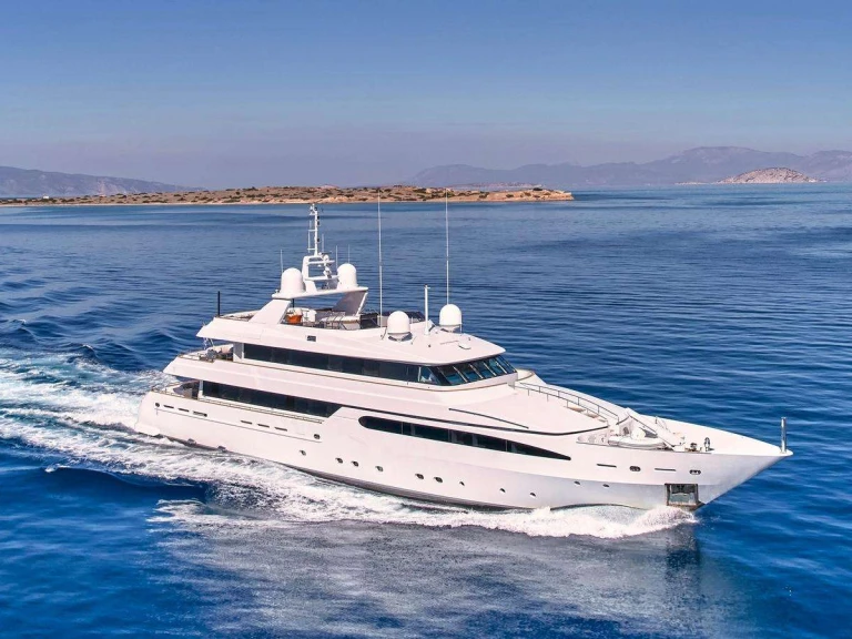 Bareboat Rental Luxury Yacht Intermarine Savannah with a boat licence