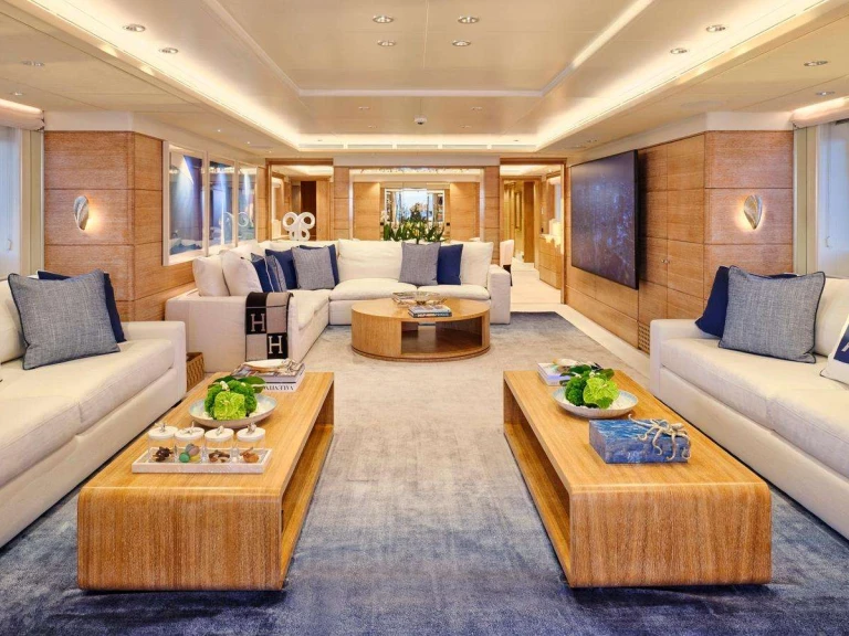 Luxury Yacht for rent Athens at the best price