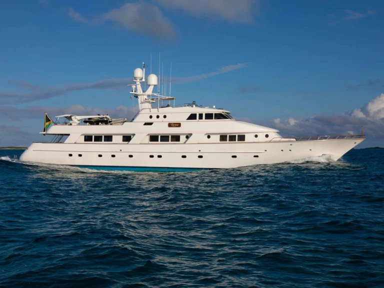 NQEA Yachts Jack Hargrave design RENA in Newport on SamBoat