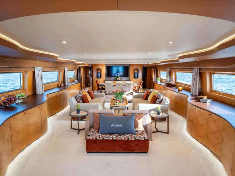 Luxury Yacht for rent Athens at the best price