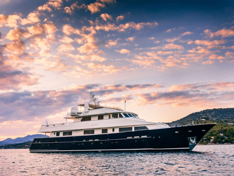 Heesen MAGIX charter bareboat or captained in  Piraeus