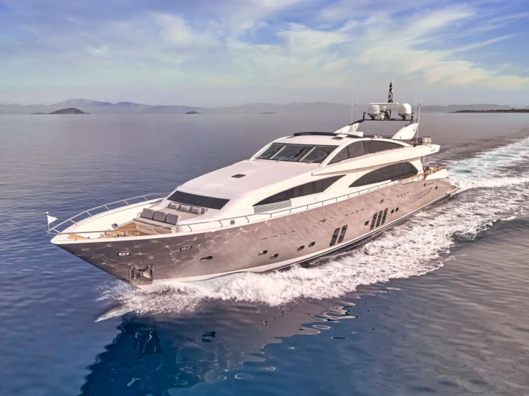 Boat rental Couach DRAGON in Piraeus on Samboat
