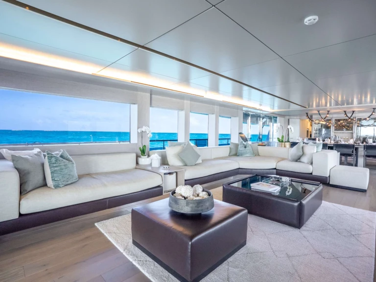 Yacht charter Fort Lauderdale cheap EAU LA LA 
