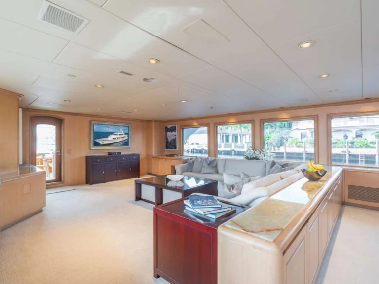 Luxury Yacht rental in Montauk - Christensen CHANSON