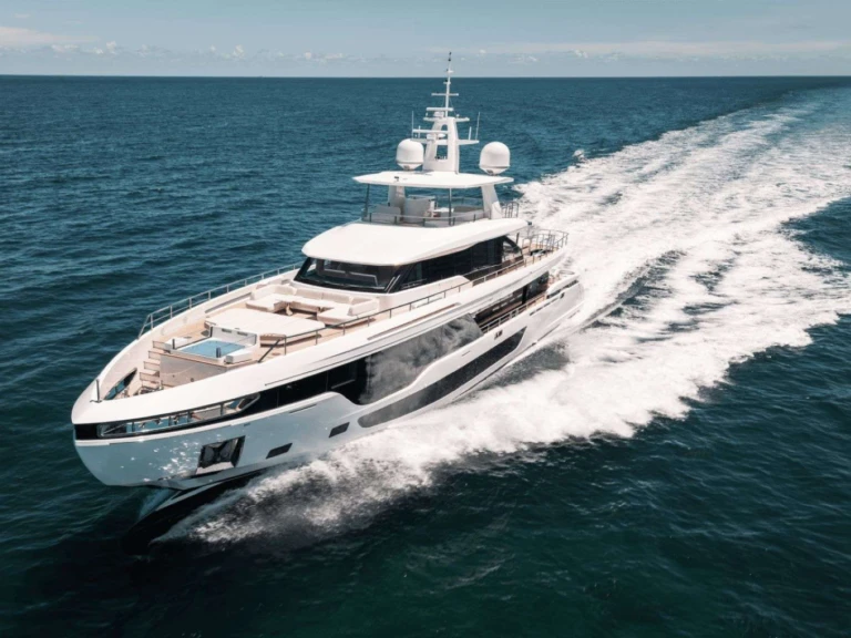 Azimut Tycoon charter bareboat or captained in  Miami