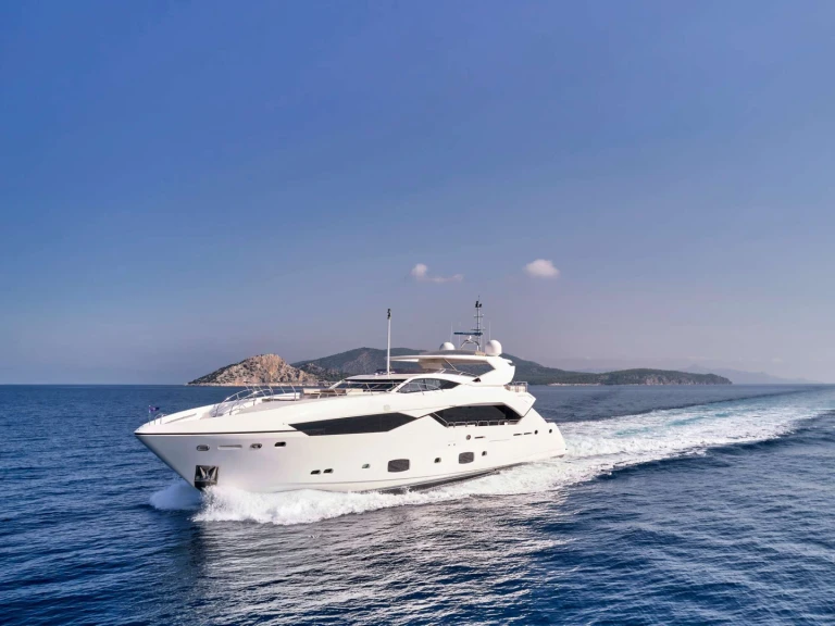 Sunseeker MAKANI II charter bareboat or captained in  Athens