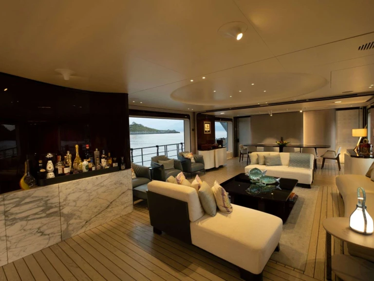 Bareboat Rental Luxury Yacht Azimut with a boat licence